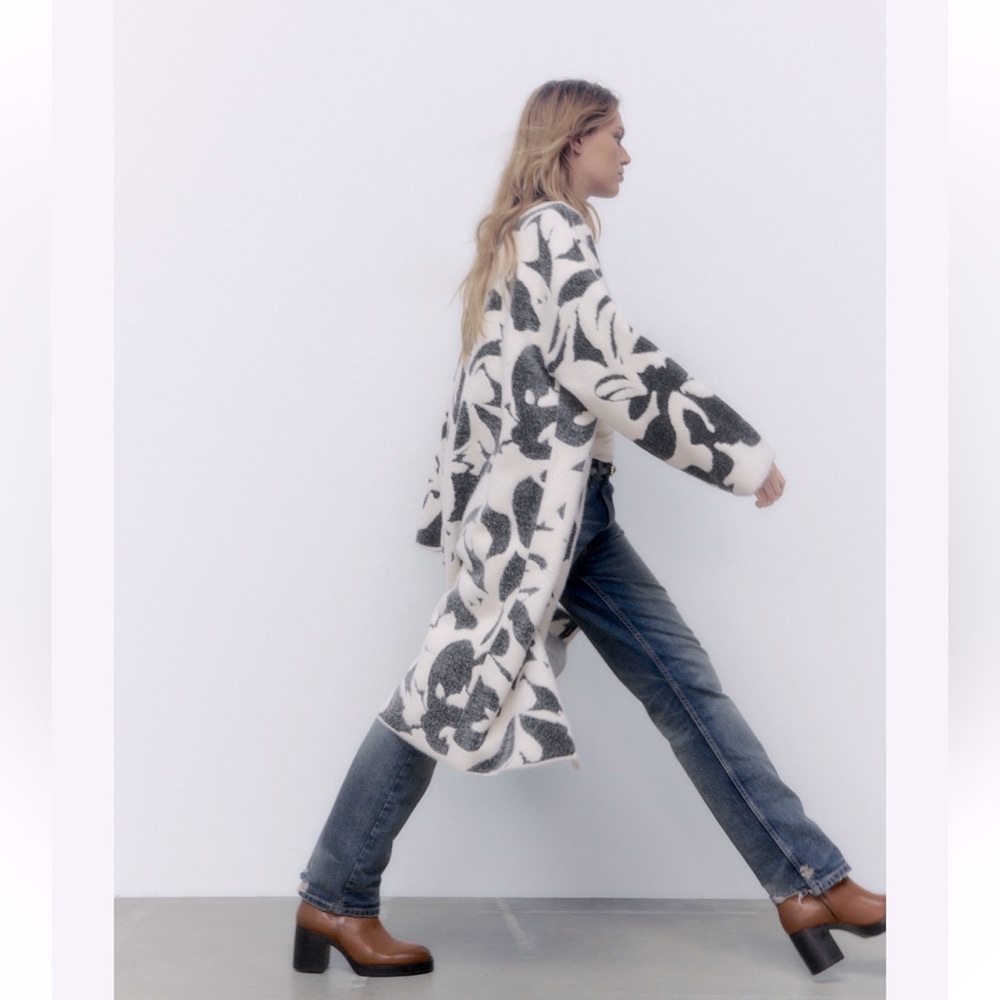 Zara JACQUARD KNIT COAT size XS – S